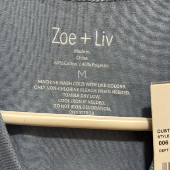 Zoe + Liv “Enough Plants” Short Sleeve
Graphic T-Shirt Medium Women’s 🌟 - Picture 6 of 7